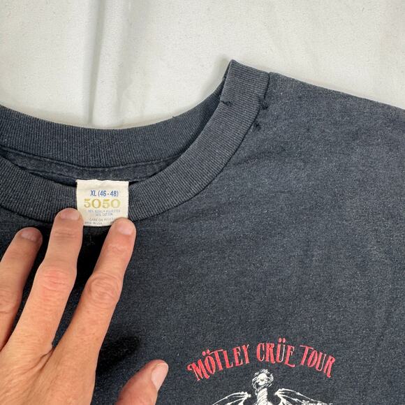 Vintage 1989 Motley Crue Local Crew T-Shirt | Dr. Feelgood Tour | Thrashed - Picture 2 of 16